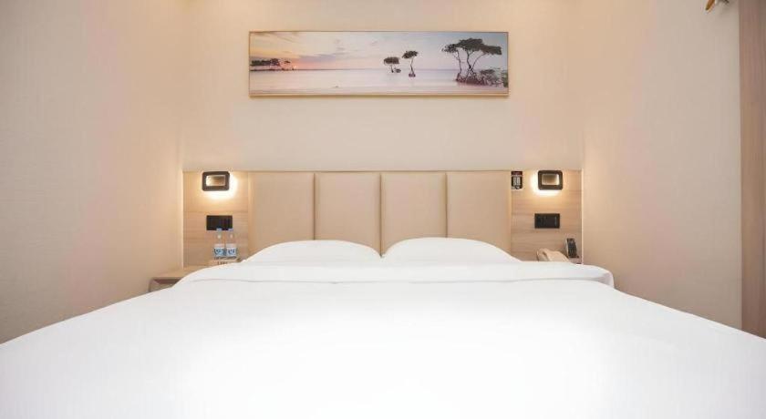 Green Tree Inn Nanjing Xinjiekou Wangfu Avenue Exterior photo